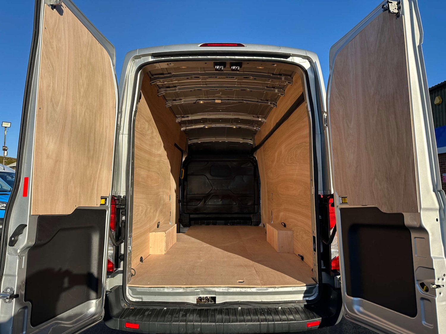 Used Ford Transit 2017 for sale - 76937710: Photo 8