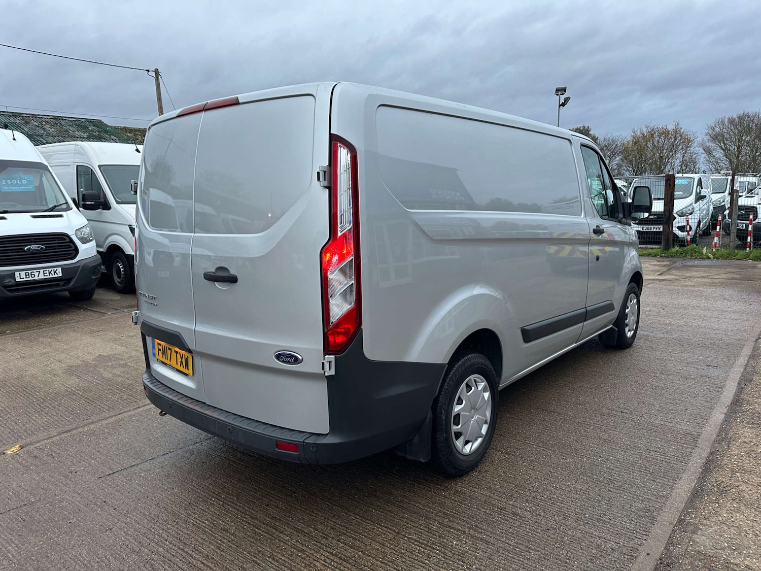 Used Ford Transit Custom 2017 for sale - 76669117: Photo 10