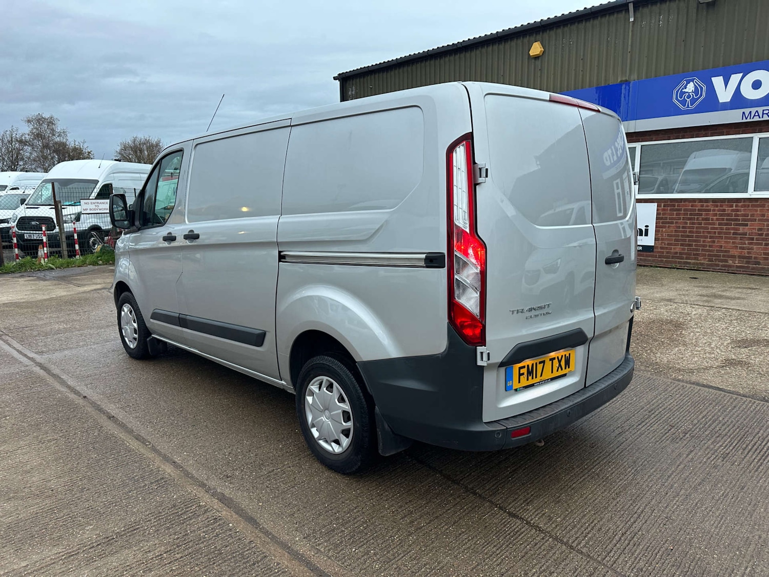 Used Ford Transit Custom 2017 for sale - 76669117: Photo 8