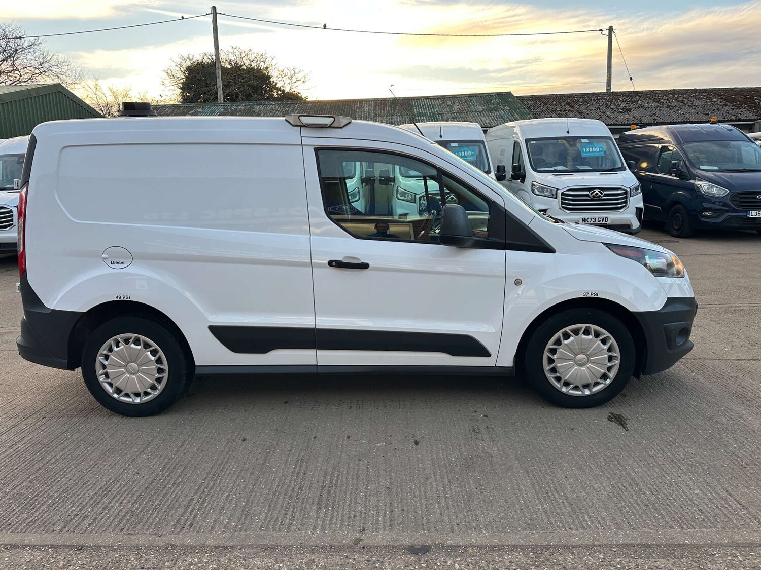 Used Ford Transit Connect 2017 for sale - 78049934: Photo 11