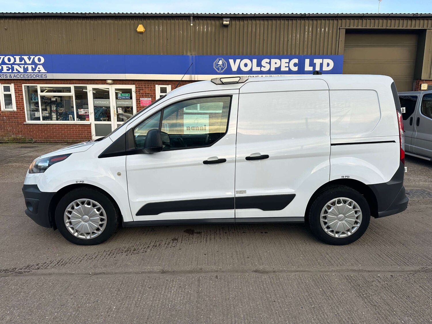 Used Ford Transit Connect 2017 for sale - 78049934: Photo 6