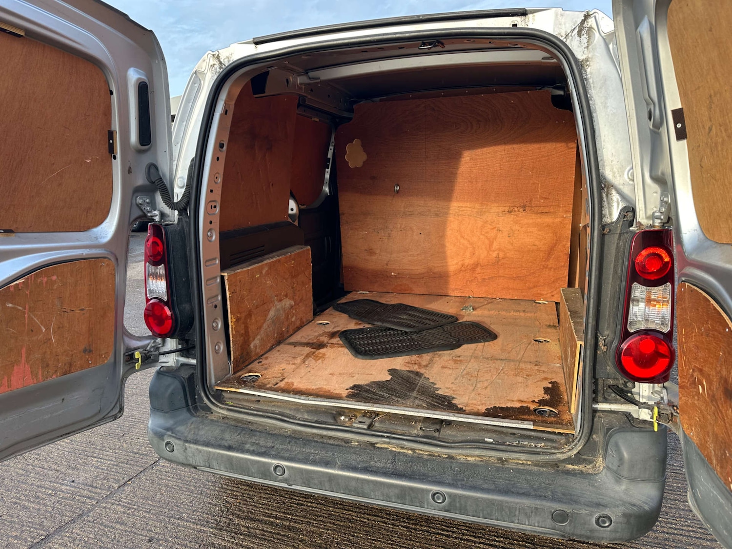 Used Citroen Berlingo 2014 for sale - 77028305: Photo 8