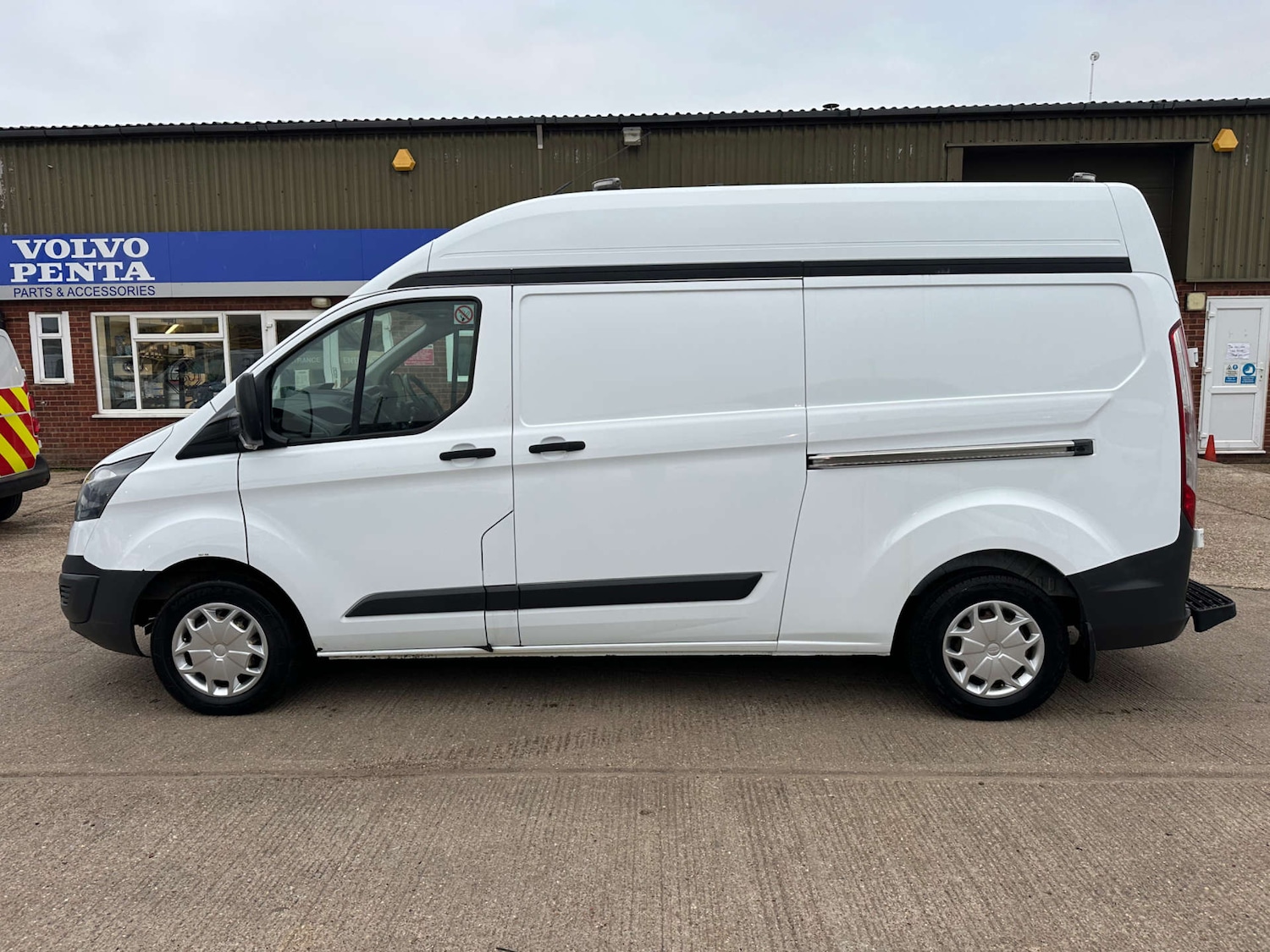Used Ford Transit Custom 2014 for sale - 76601549: Photo 5