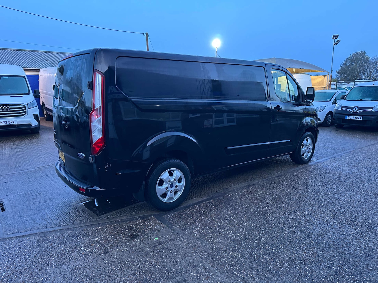 Used Ford Transit Custom 2017 for sale - 77391705: Photo 10