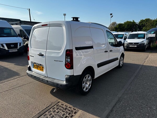 Used Peugeot Partner 2018 for sale - 74644216: Photo 10
