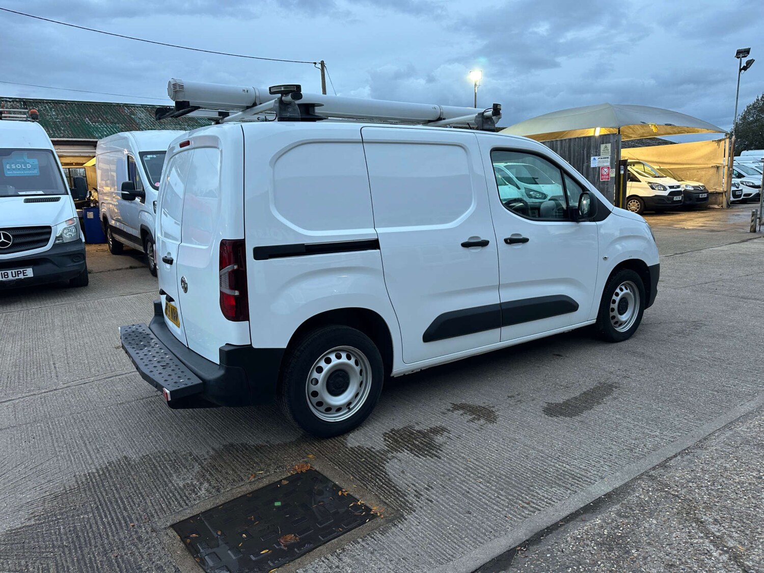 Used Vauxhall Combo 2019 for sale - 76441918: Photo 10