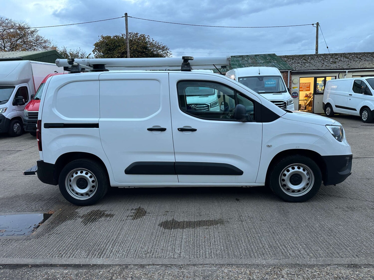 Used Vauxhall Combo 2019 for sale - 76441918: Photo 11