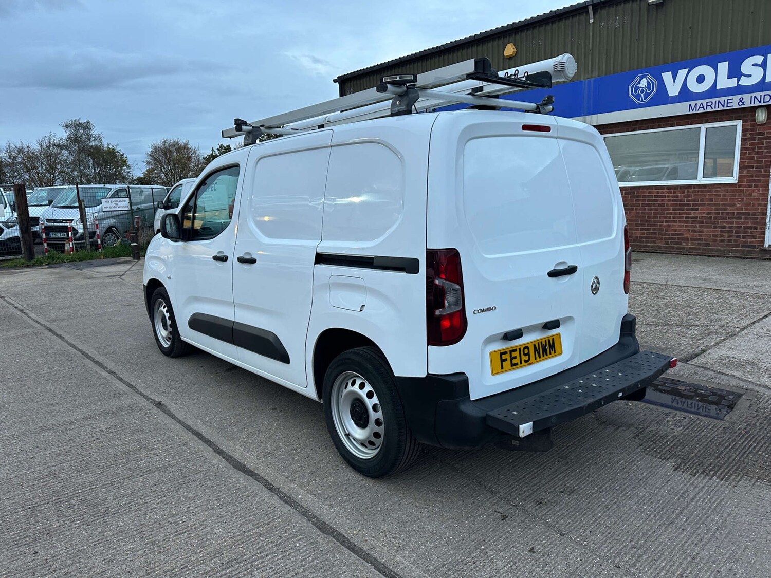 Used Vauxhall Combo 2019 for sale - 76441918: Photo 8