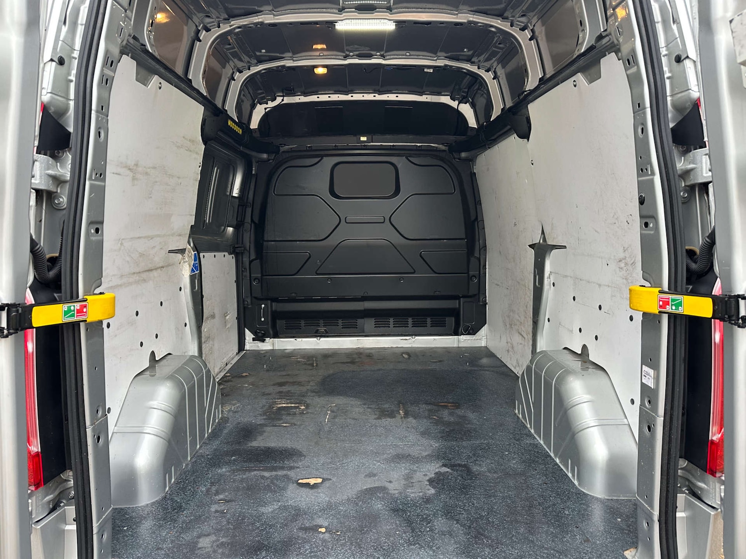 Used Ford Transit Custom 2022 for sale - 76552575: Photo 10