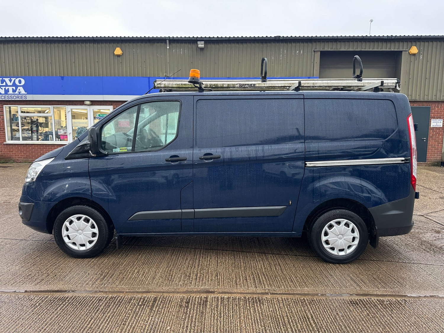 Used Ford Transit Custom 2016 for sale - 77474637: Photo 5