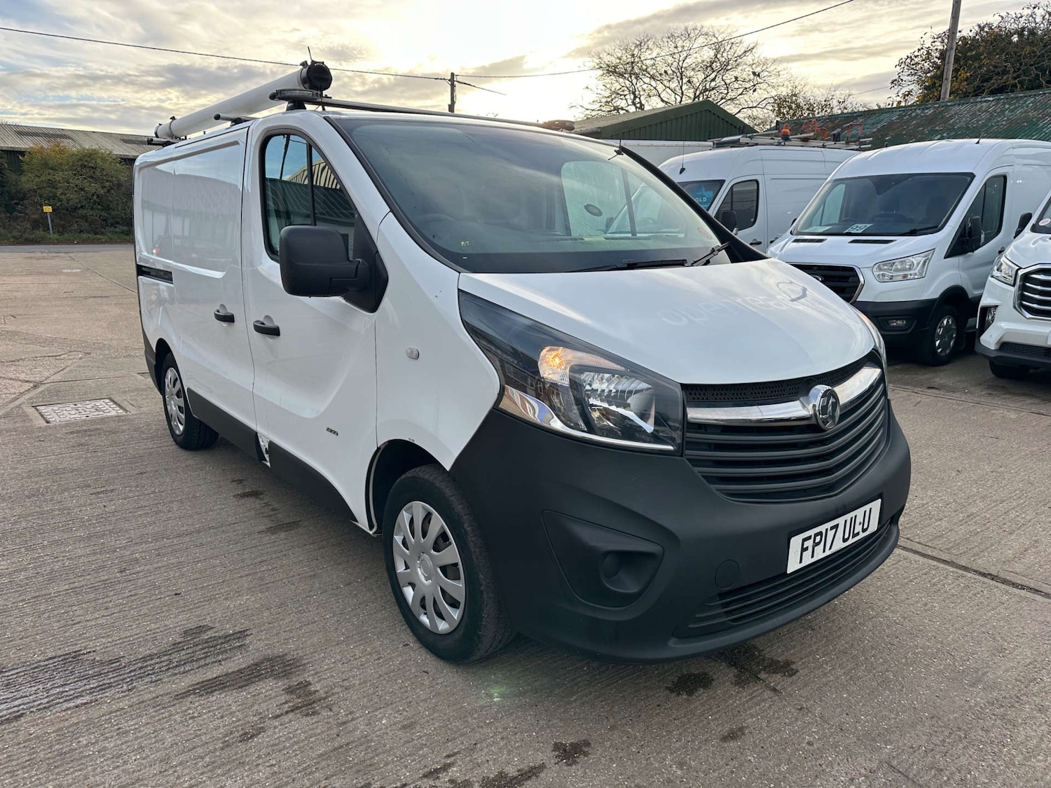 Used Vauxhall Vivaro 2017 for sale - 76530908: Photo 3