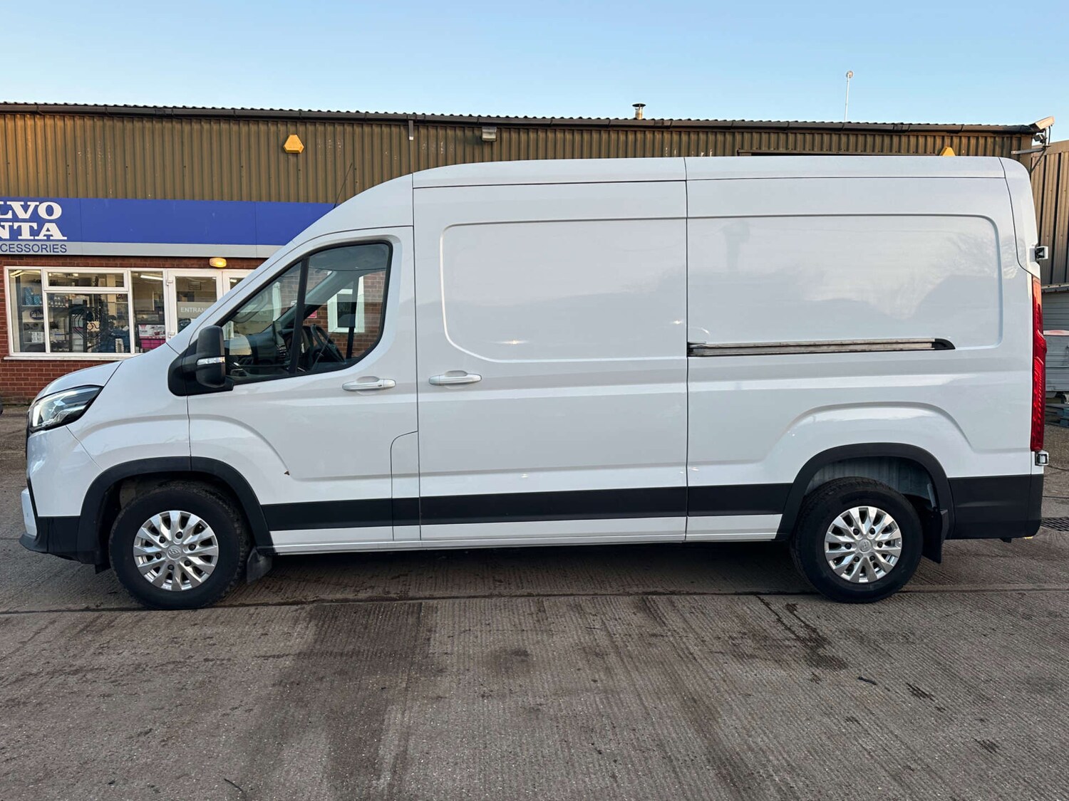 Used Maxus Deliver 9 2023 for sale - 77022667: Photo 6