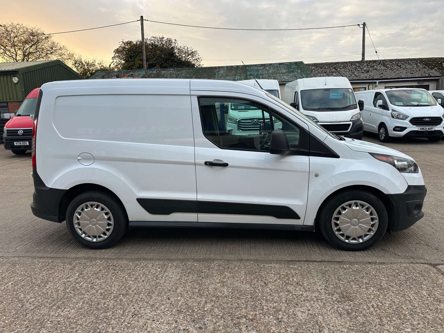Used Ford Transit Connect 2018 for sale - 76445607: Photo 12