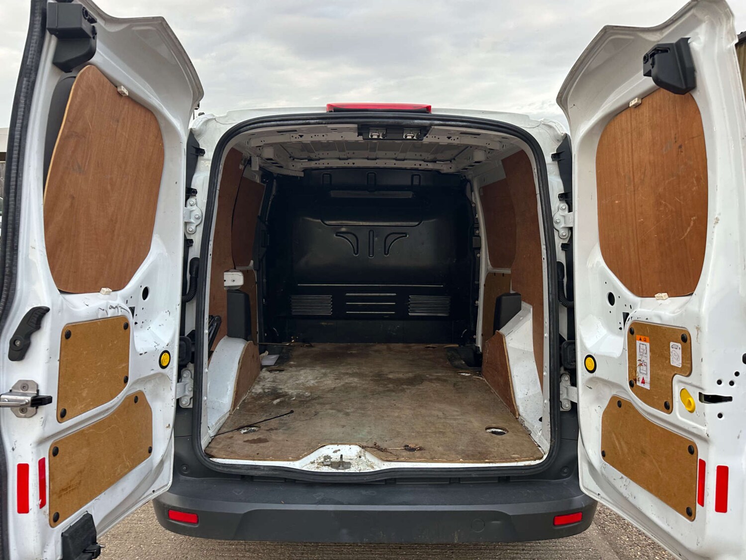 Used Ford Transit Connect 2018 for sale - 76445607: Photo 9