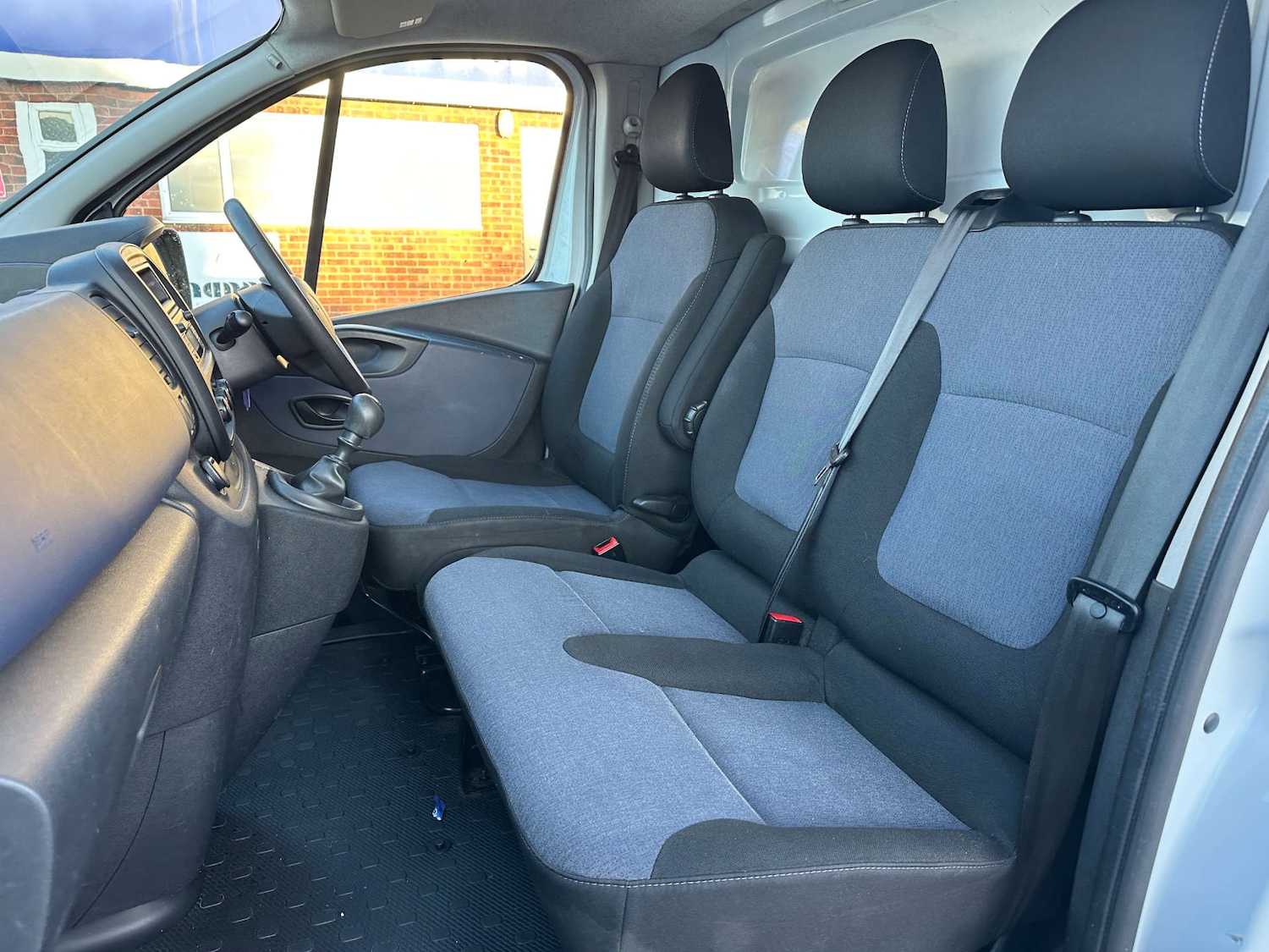 Used Vauxhall Vivaro 2016 for sale - 77959850: Photo 20