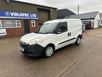 Used Vauxhall Combo 2015 for sale - 77669297: Photo