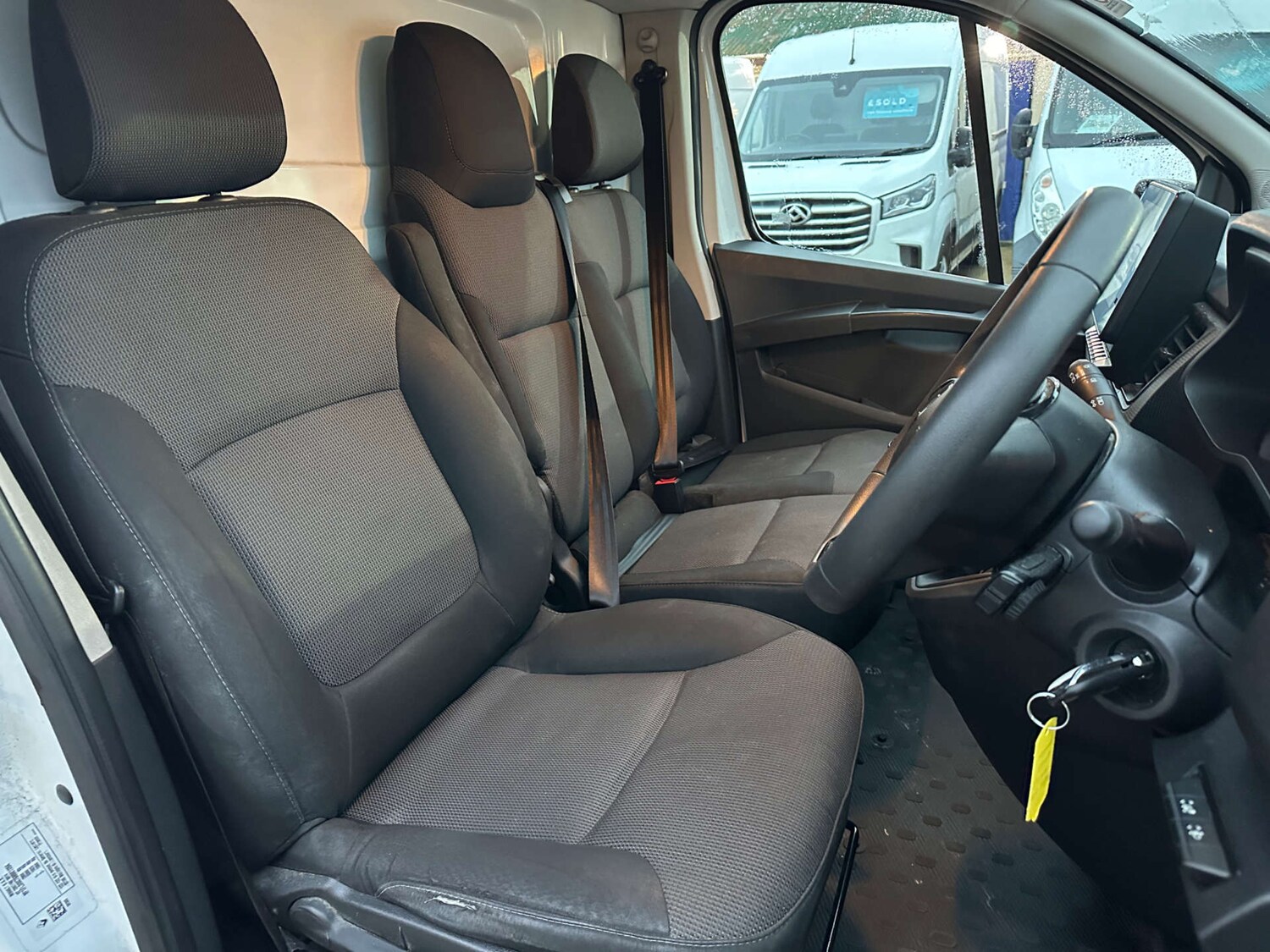 Used Renault Trafic 2022 for sale - 77043117: Photo 16