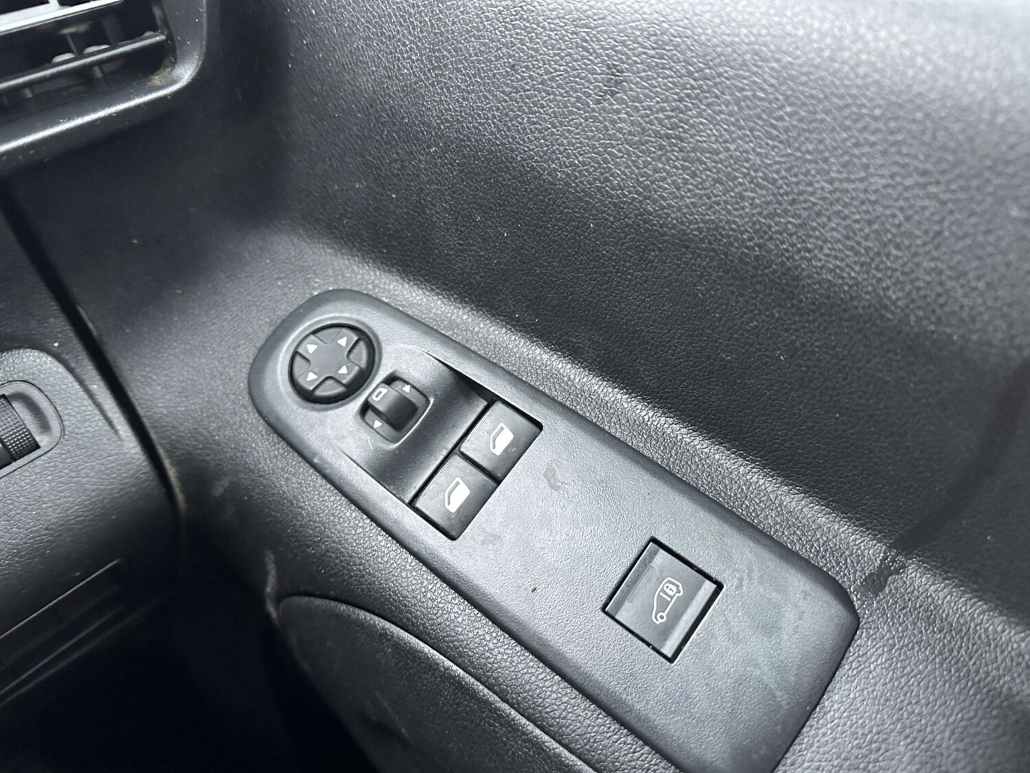 Used Peugeot Partner 2023 for sale - 77022684: Photo 20