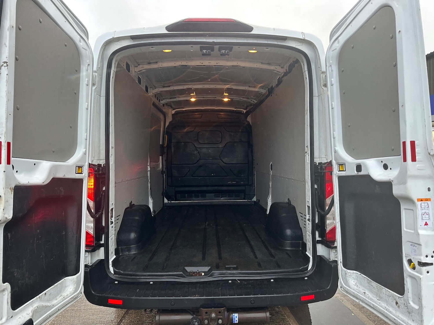 Used Ford Transit 2020 for sale - 76311210: Photo 9