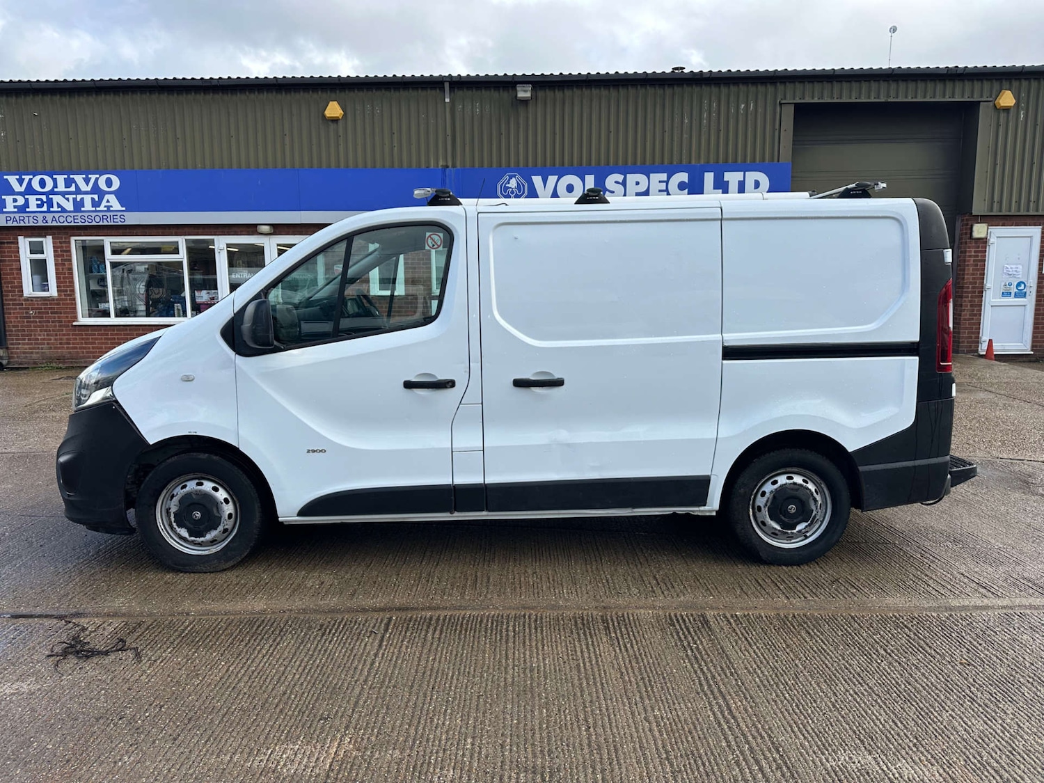 Used Vauxhall Vivaro 2016 for sale - 76601067: Photo 5