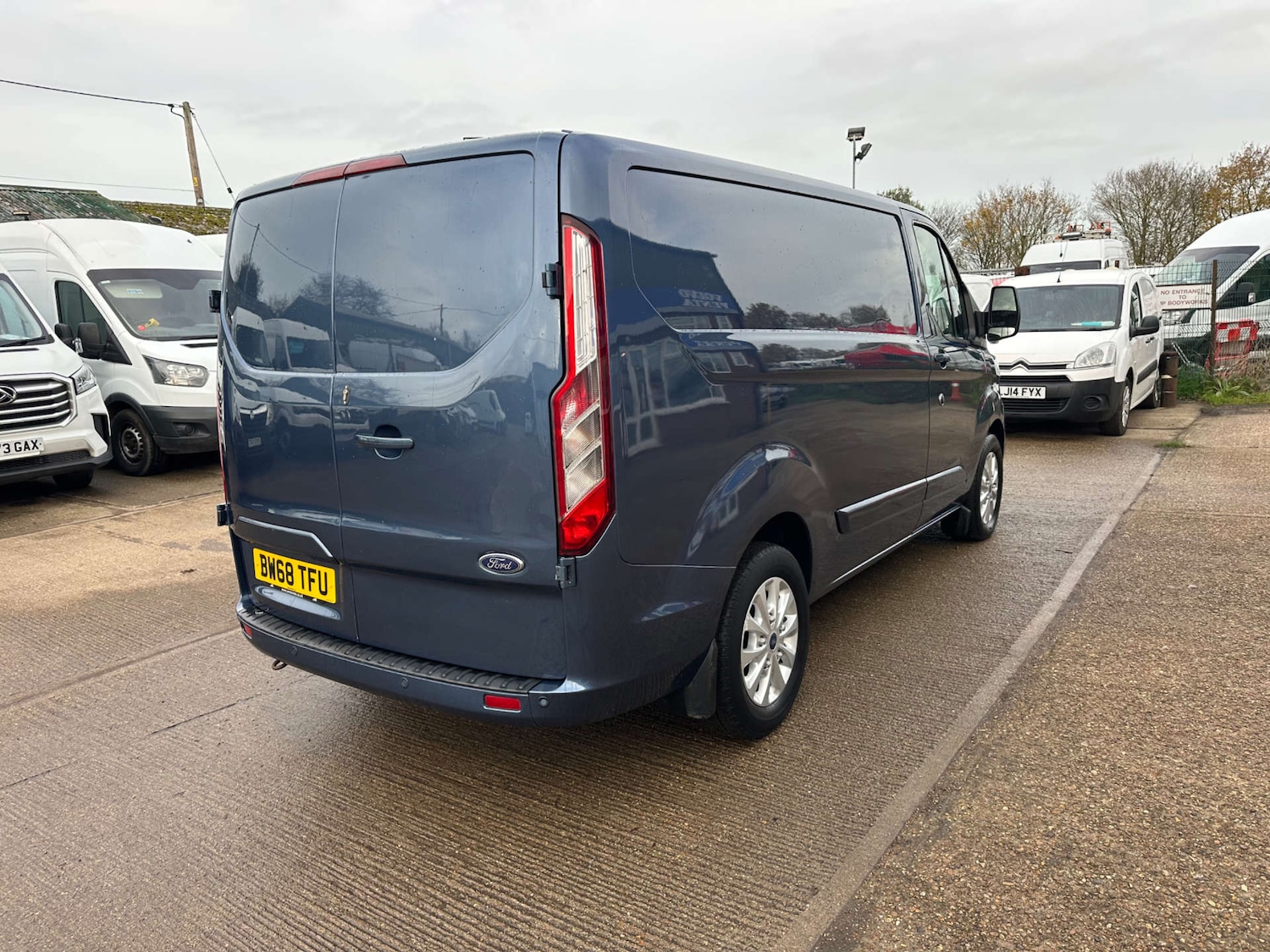 Used Ford Transit Custom 2018 for sale - 76745620: Photo 10