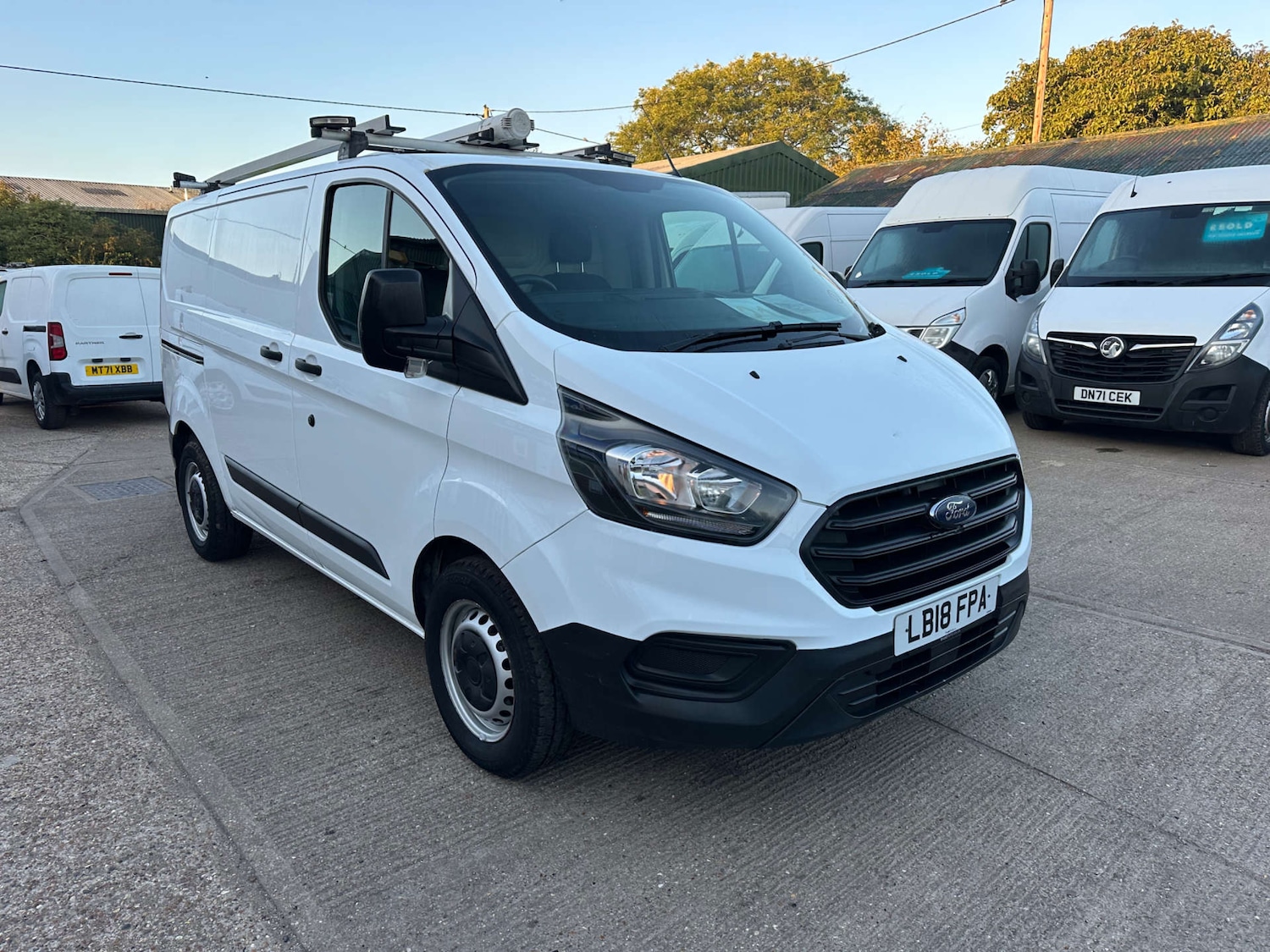 Used Ford Transit Custom 2018 for sale - 76022540: Photo 3