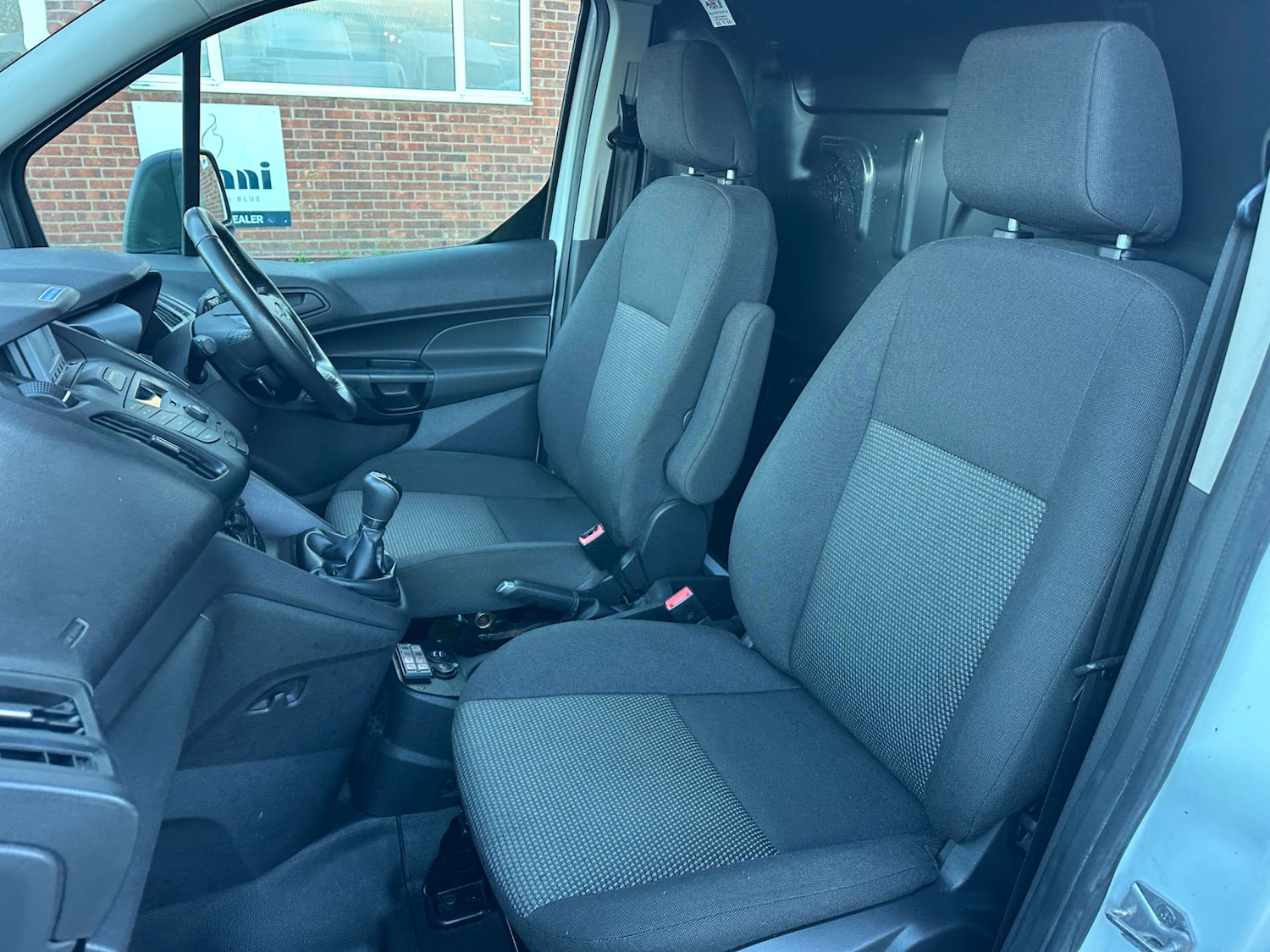 Used Ford Transit Connect 2018 for sale - 76593643: Photo 25