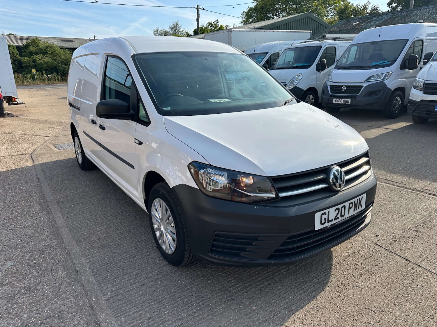 Used Volkswagen Caddy Maxi 2020 for sale - 76846897: Photo 3