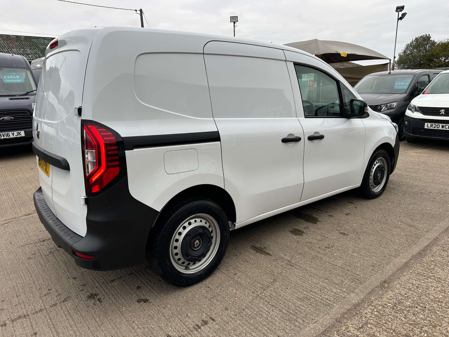 Used Renault Kangoo 2023 for sale - 76601688: Photo 12
