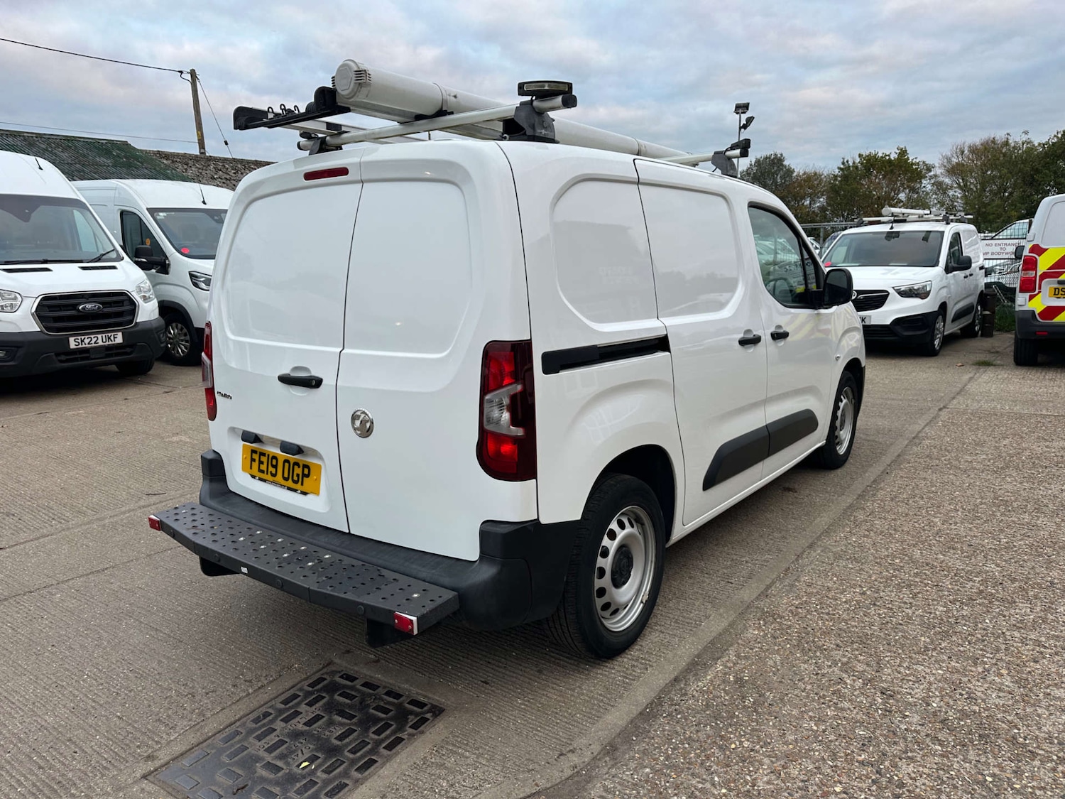 Used Vauxhall Combo 2019 for sale - 76600807: Photo 12