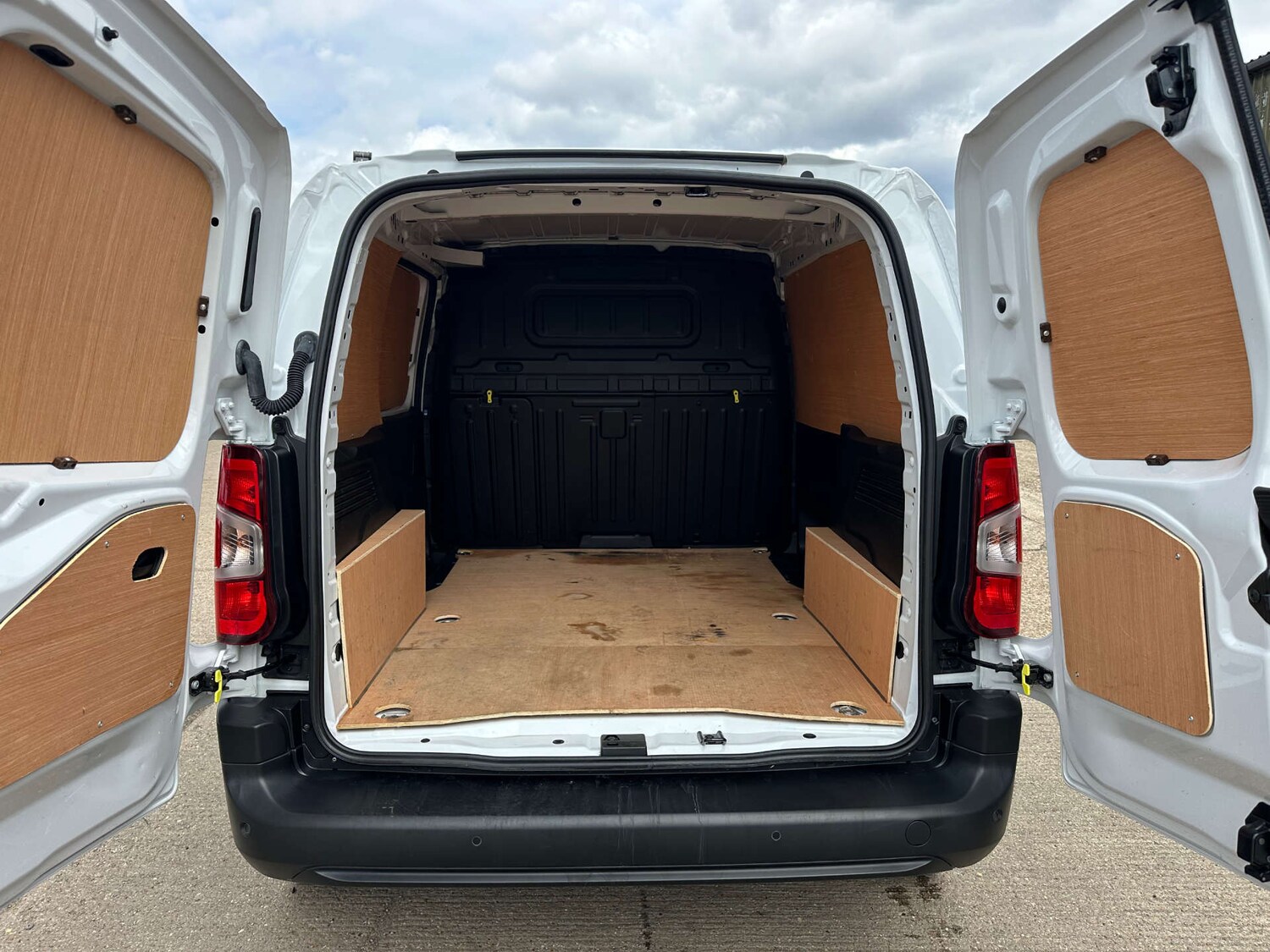 Used Citroen Berlingo 2023 for sale - 76600939: Photo 9