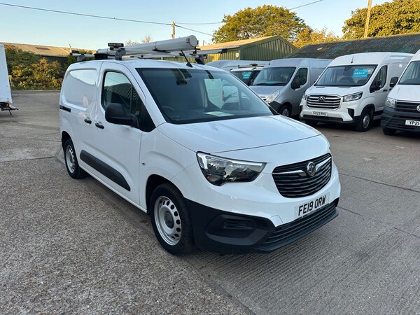Used Vauxhall Combo 2019 for sale - 76000379: Photo 3