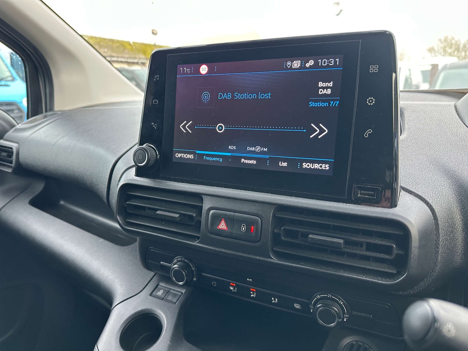 Used Peugeot Partner 2019 for sale - 76966971: Photo 19