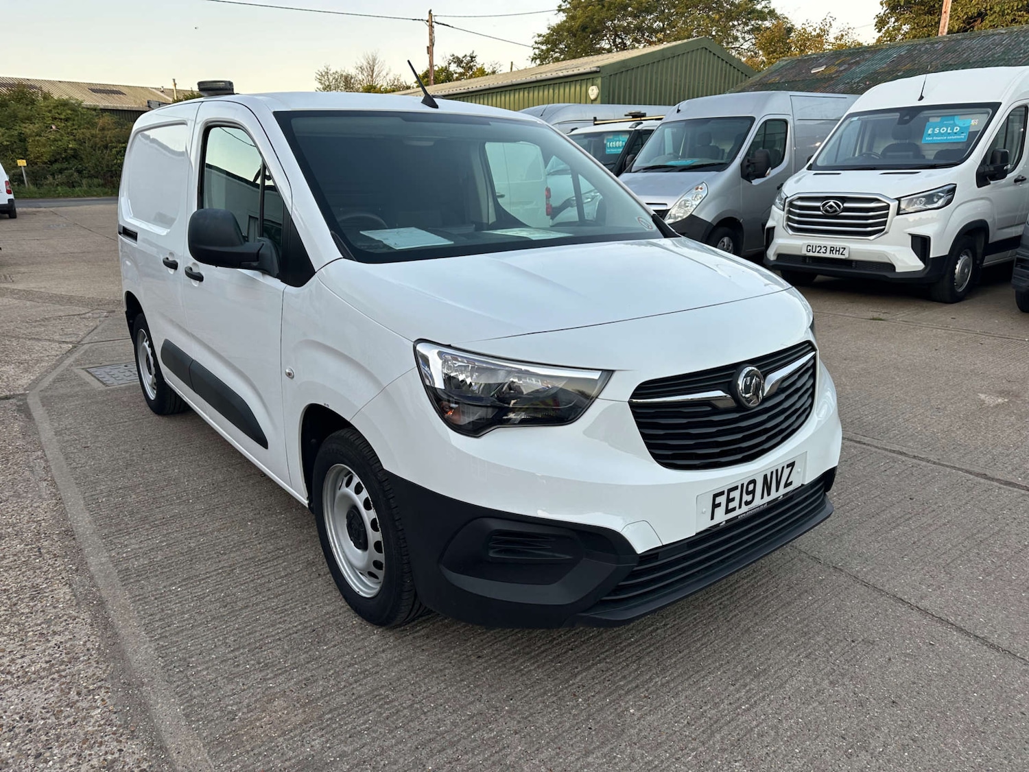 Used Vauxhall Combo 2019 for sale - 76600797: Photo 3