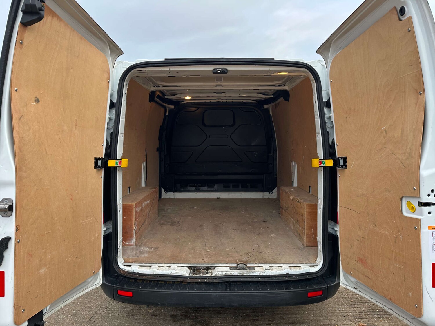 Used Ford Transit Custom 2021 for sale - 76436169: Photo 9