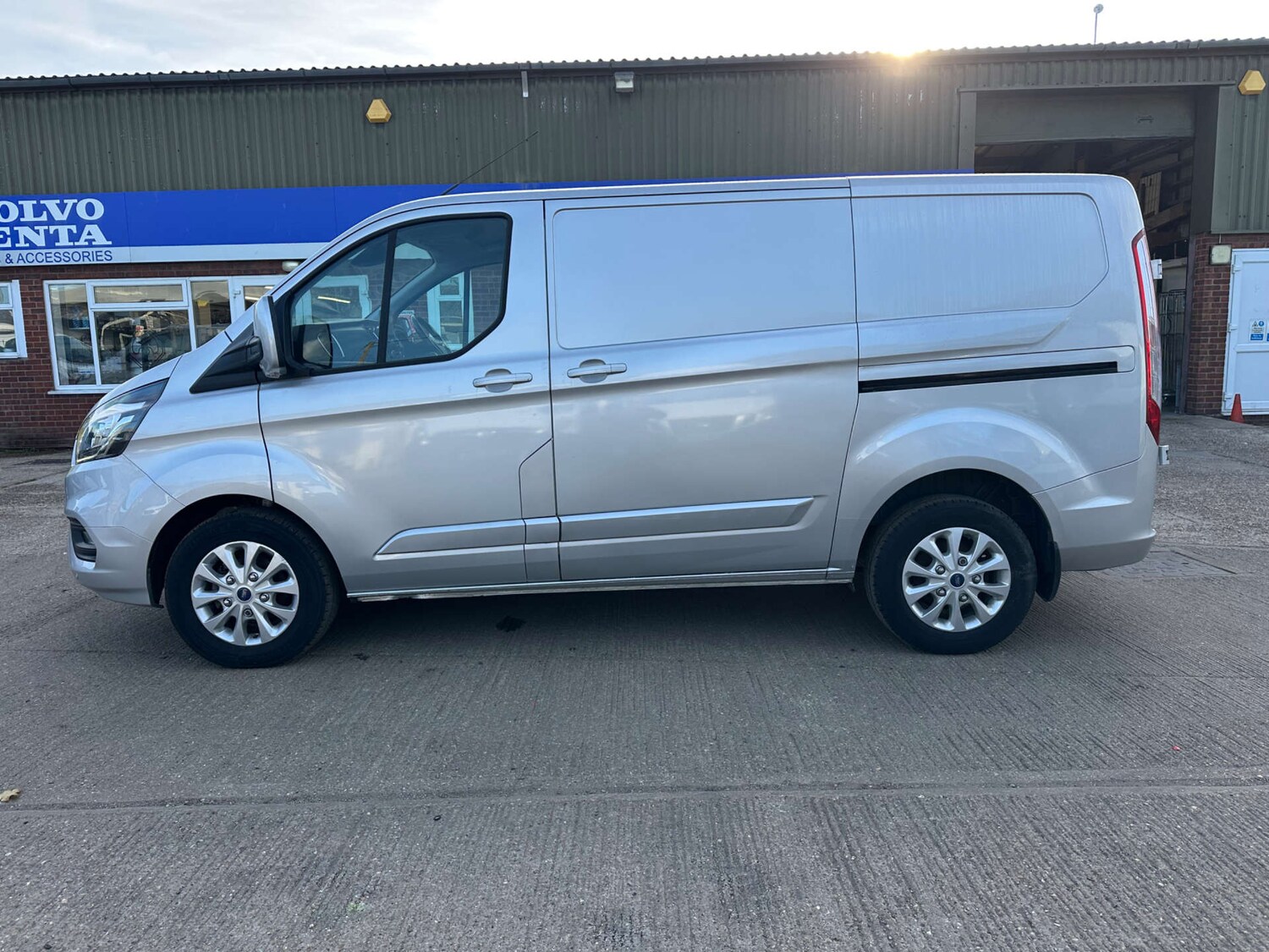 Used Ford Transit Custom 2020 for sale - 75435251: Photo 6