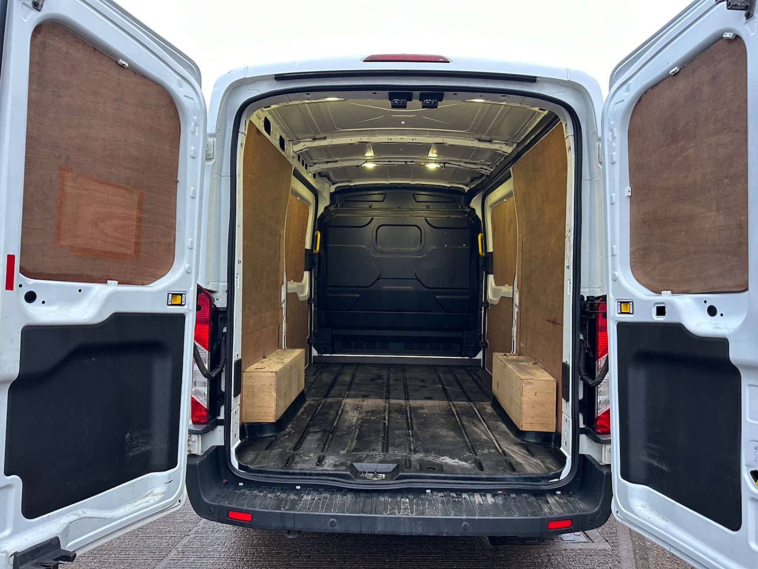 Used Ford Transit 2017 for sale - 76974694: Photo 9