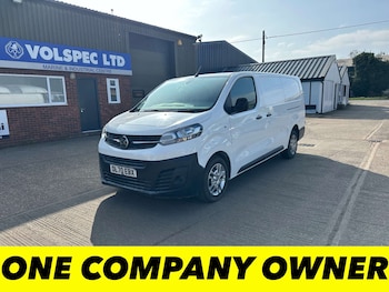 Vauxhall Vivaro feature image