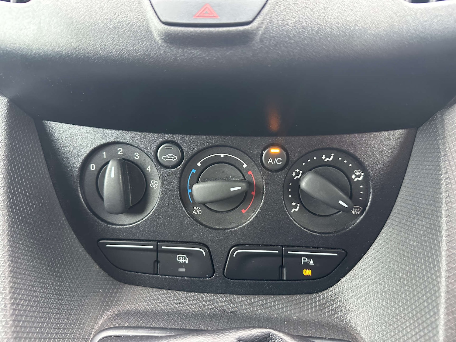 Used Ford Transit Connect 2018 for sale - 78078338: Photo 24