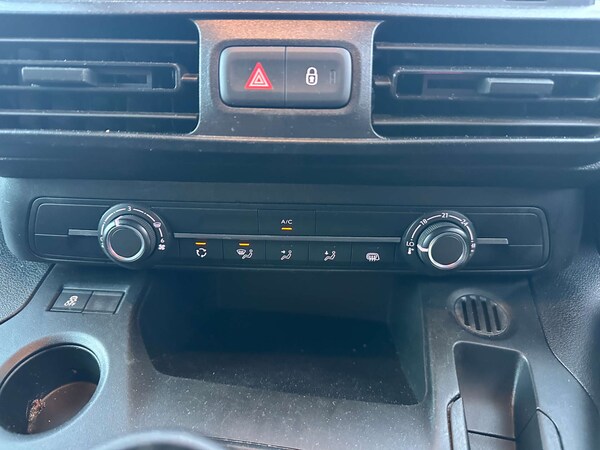 Used Vauxhall Combo 2019 for sale - 76000382: Photo 22