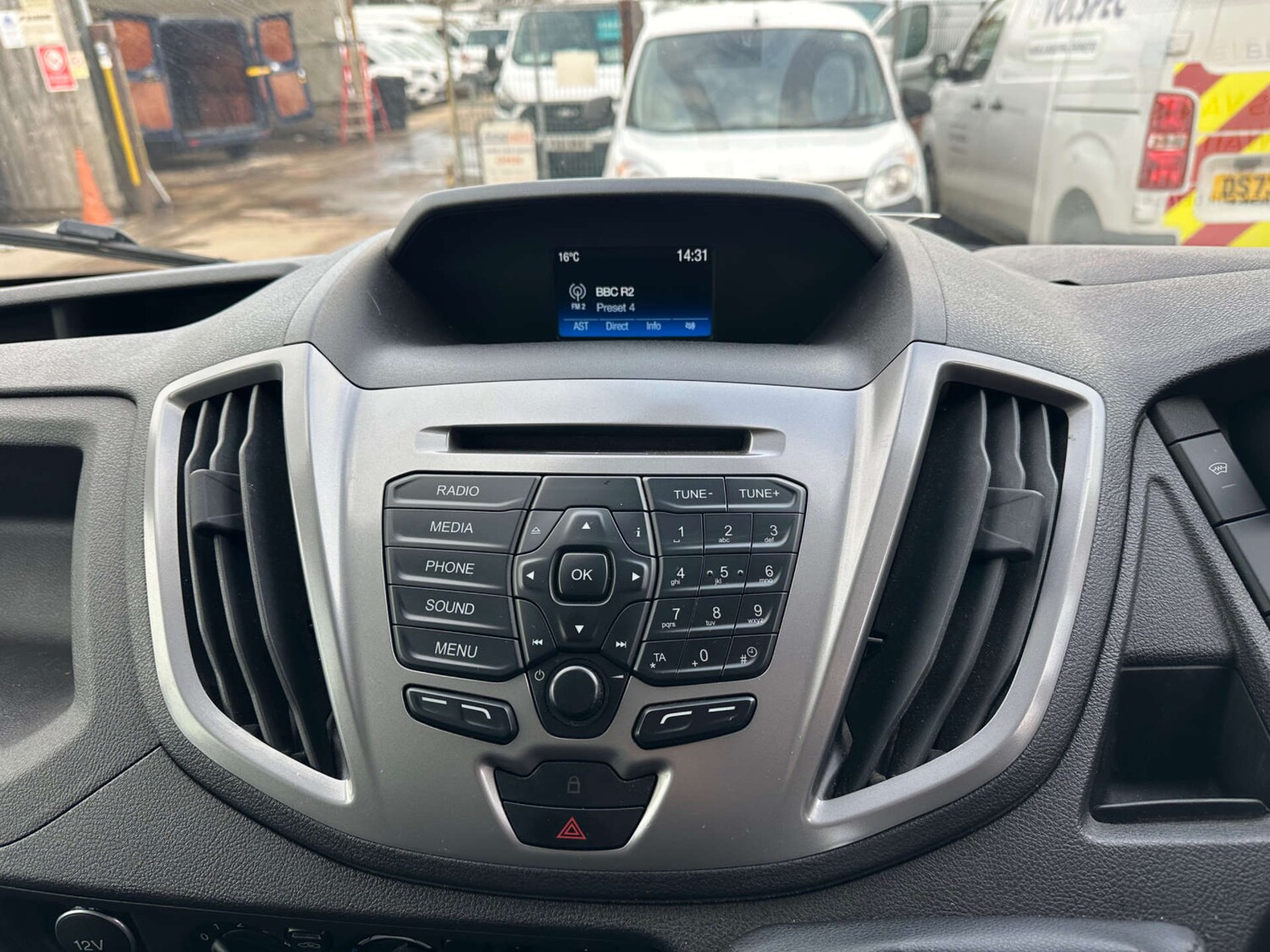 Used Ford Transit 2018 for sale - 76523498: Photo 18