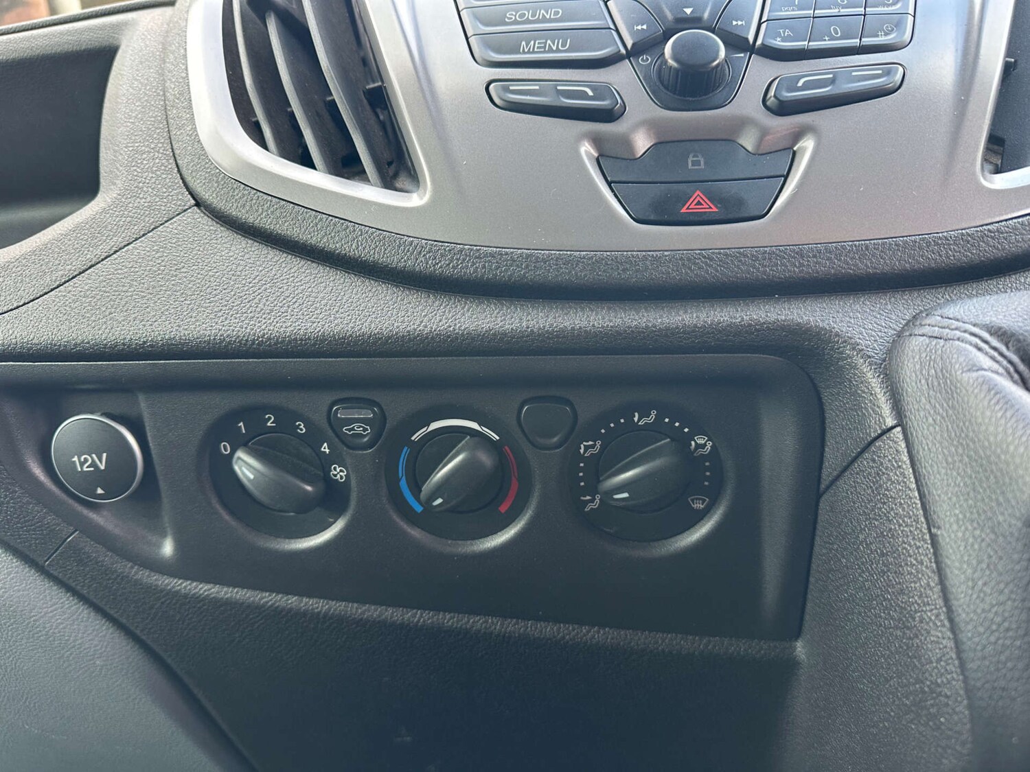 Used Ford Transit 2018 for sale - 76523498: Photo 21