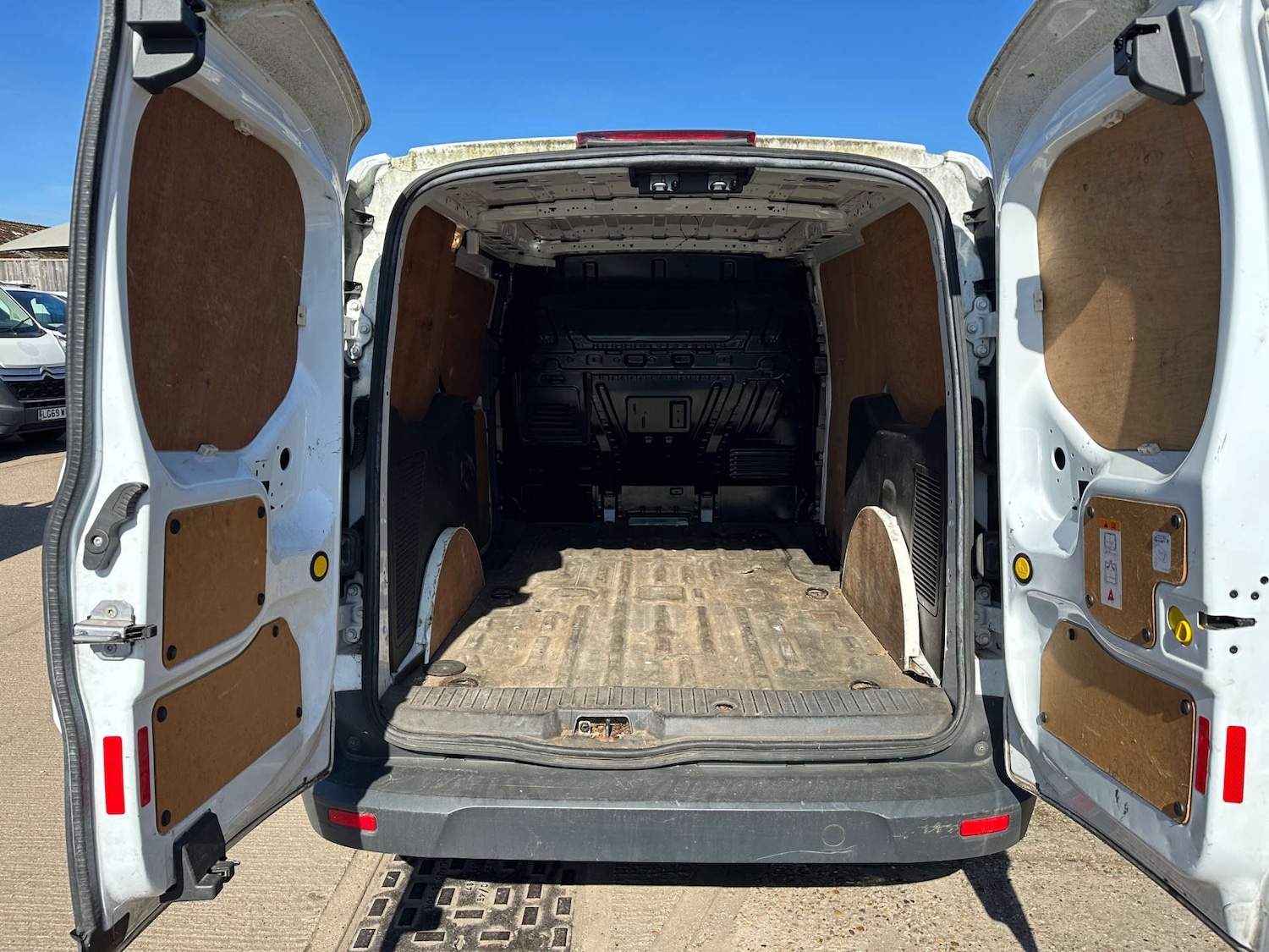 Used Ford Transit Connect 2018 for sale - 77998584: Photo 9