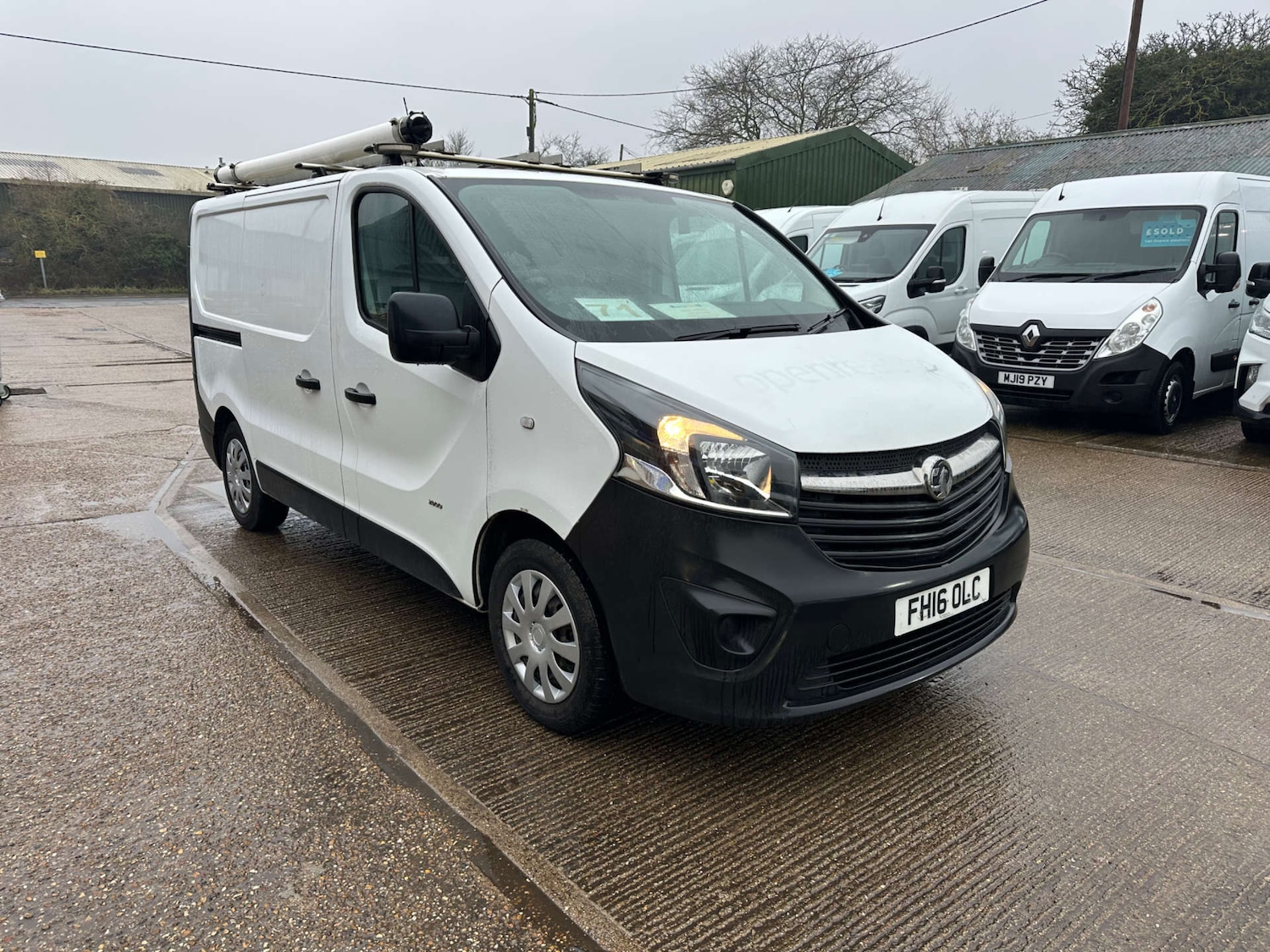Used Vauxhall Vivaro 2016 for sale - 77457740: Photo 3