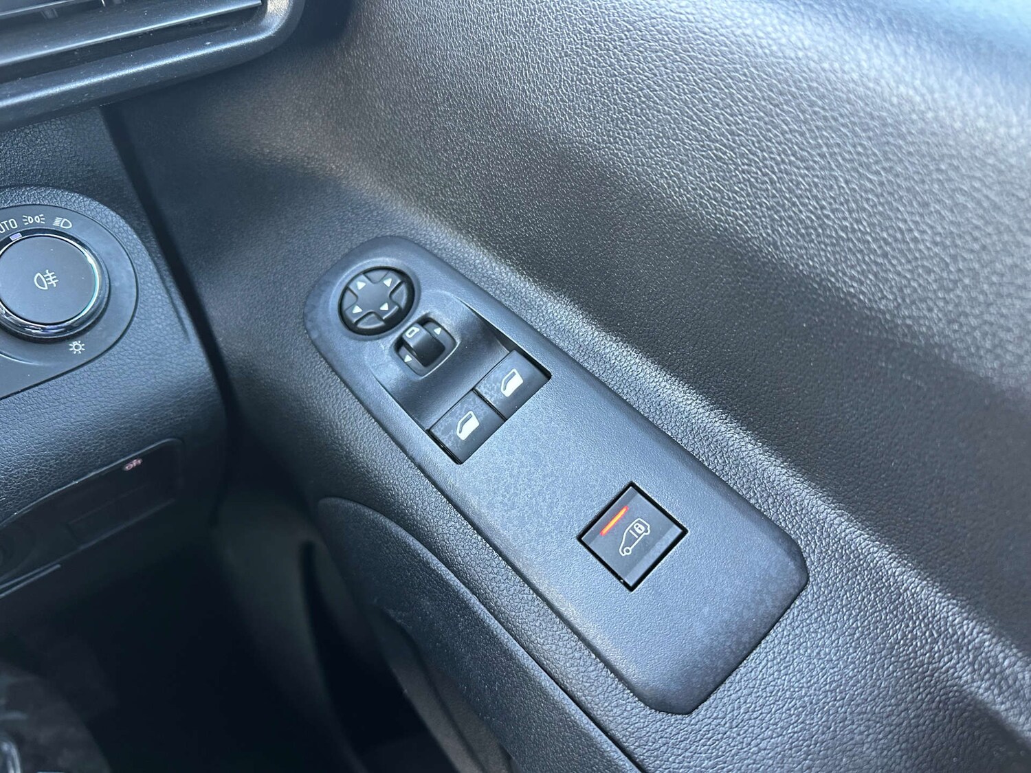 Used Vauxhall Combo 2019 for sale - 77920787: Photo 21