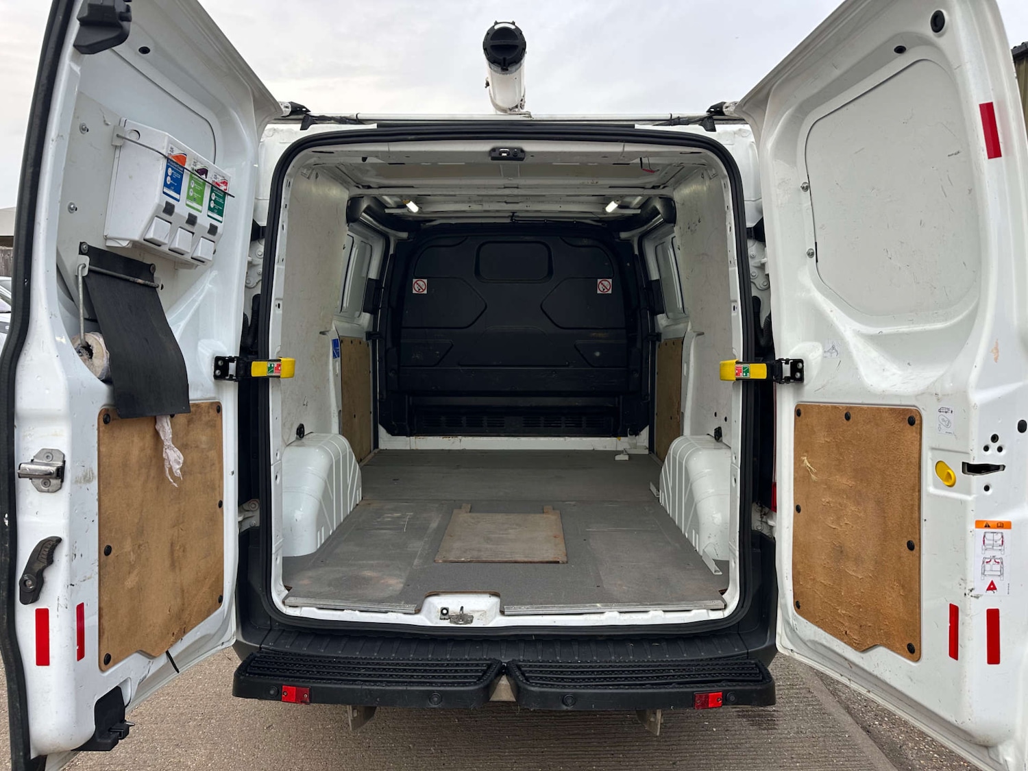 Used Ford Transit Custom 2016 for sale - 76112477: Photo 8