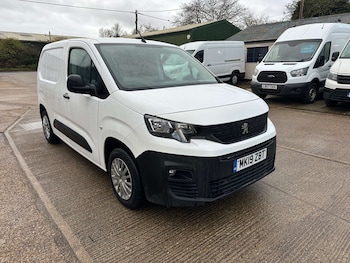 Used Peugeot Partner 2019 for sale - 76704582: Photo