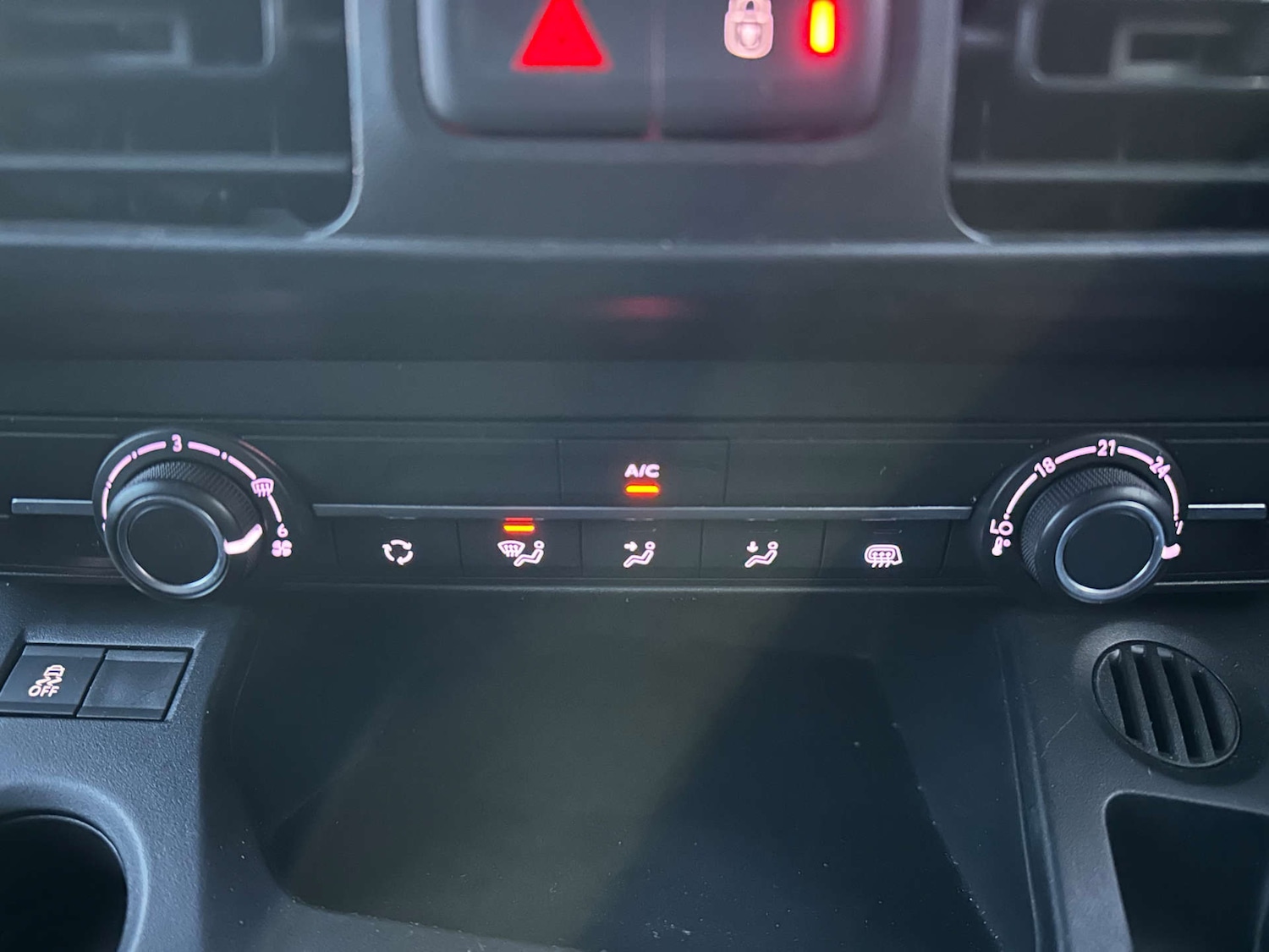 Used Vauxhall Combo 2019 for sale - 77205836: Photo 20