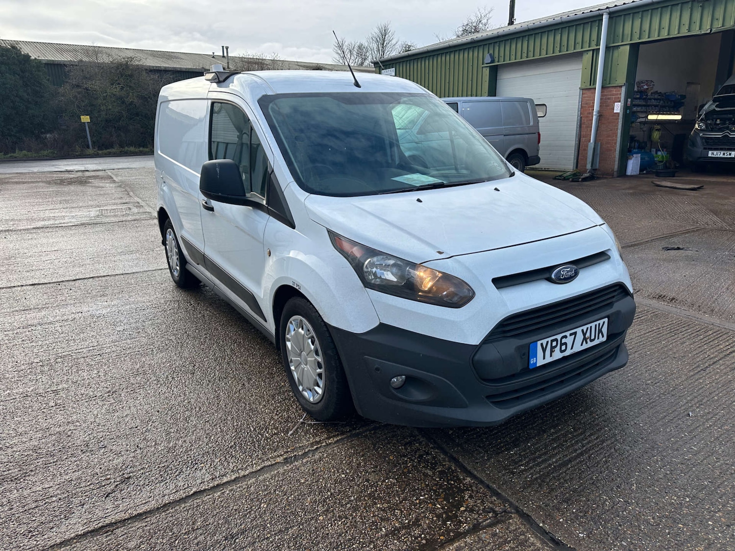 Used Ford Transit Connect 2017 for sale - 77442760: Photo 3