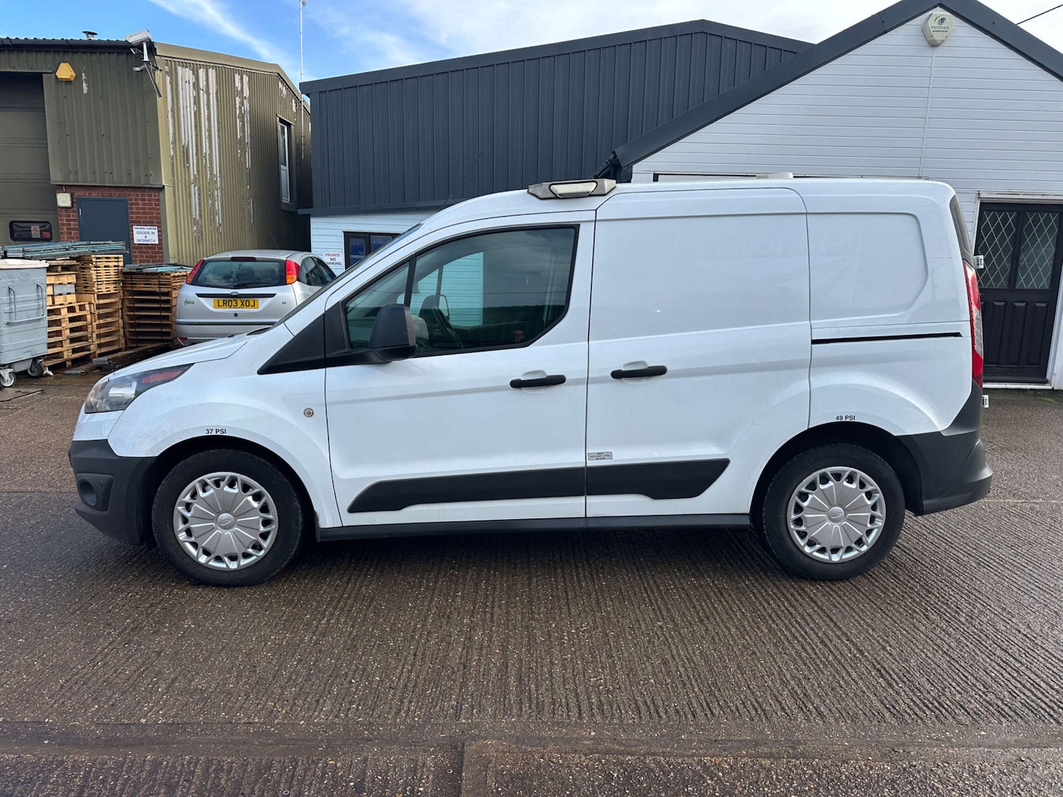 Used Ford Transit Connect 2017 for sale - 77442760: Photo 6